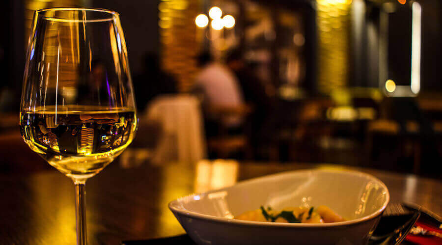 Enjoy-Sumptuous-Culinary-Experience-At-Standard-Tandoori-Book-A-Table.jpg
